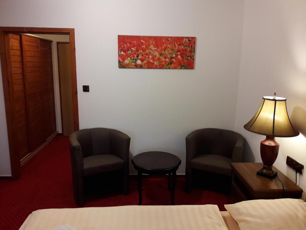 Hotel Fogl Нова-Быстршице Экстерьер фото